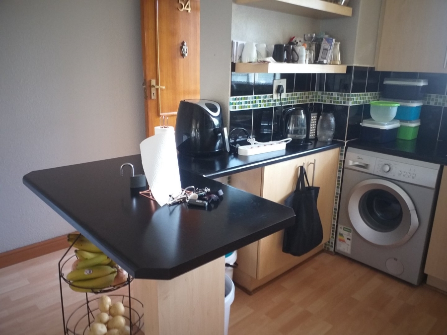 To Let 2 Bedroom Property for Rent in Paulshof Gauteng