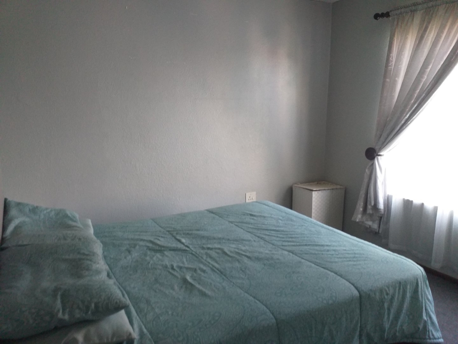 To Let 2 Bedroom Property for Rent in Paulshof Gauteng