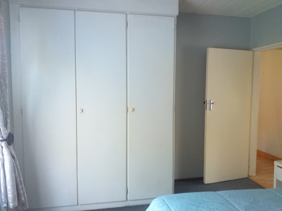 To Let 2 Bedroom Property for Rent in Paulshof Gauteng