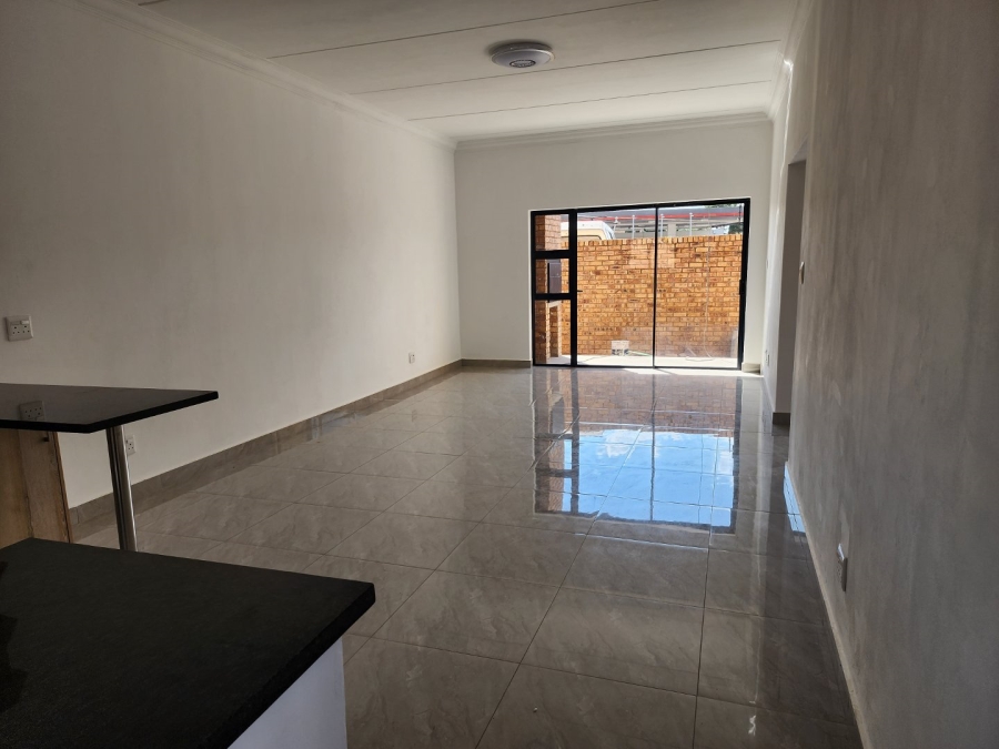 To Let 2 Bedroom Property for Rent in Witfield Gauteng