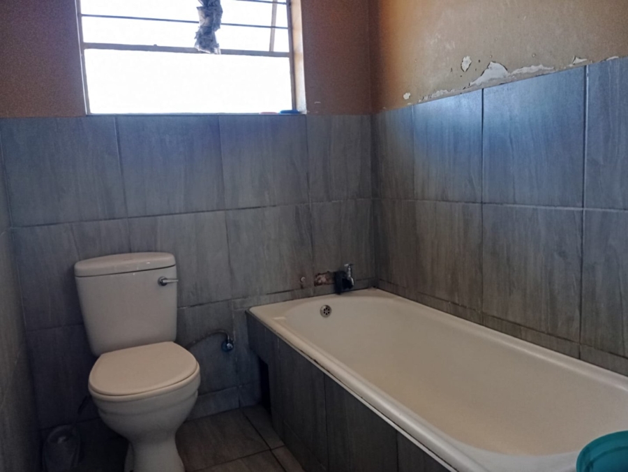 1 Bedroom Property for Sale in Kempton Park Central Gauteng