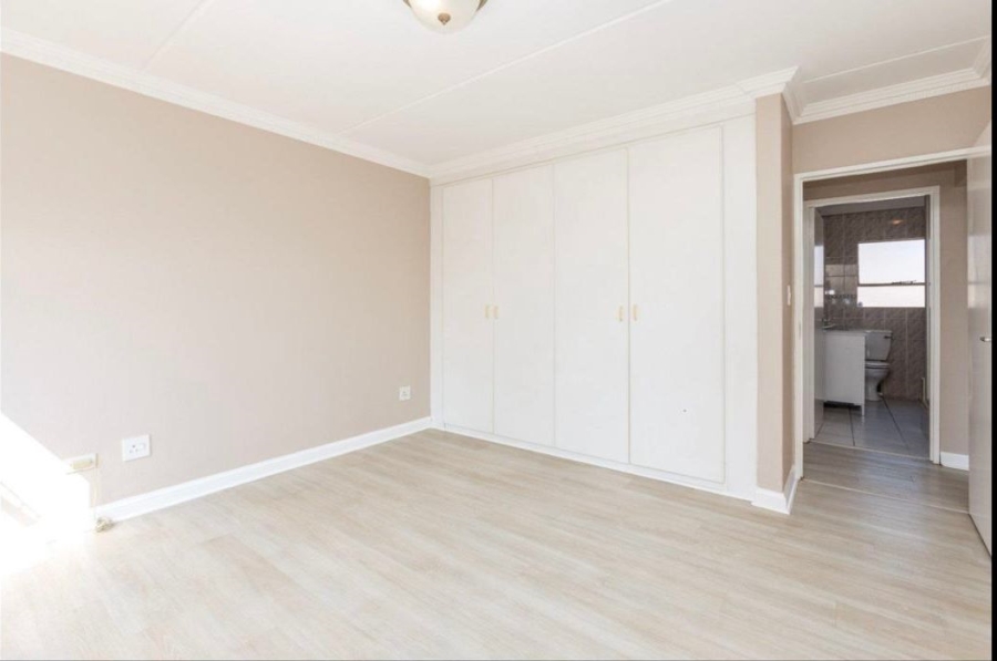 To Let 2 Bedroom Property for Rent in Bryanston Gauteng