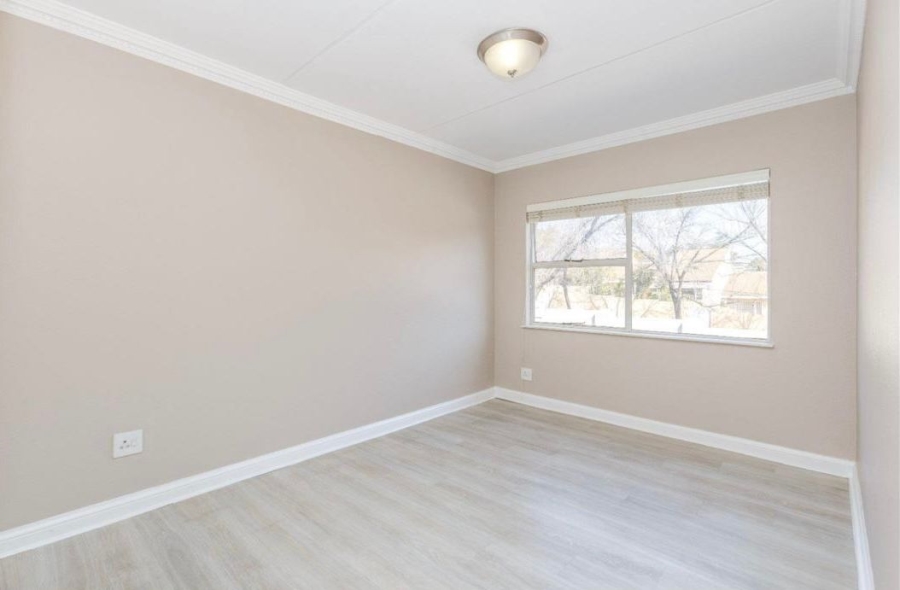 To Let 2 Bedroom Property for Rent in Bryanston Gauteng