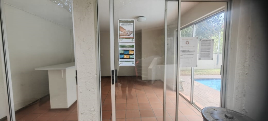 To Let 2 Bedroom Property for Rent in Bryanston Gauteng
