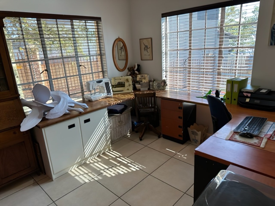 3 Bedroom Property for Sale in Amorosa Gauteng