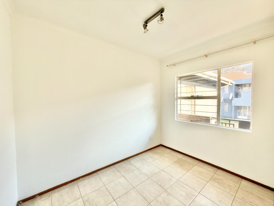 2 Bedroom Property for Sale in Linmeyer Gauteng