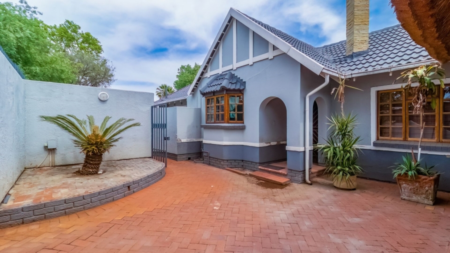 5 Bedroom Property for Sale in Elandspark Gauteng