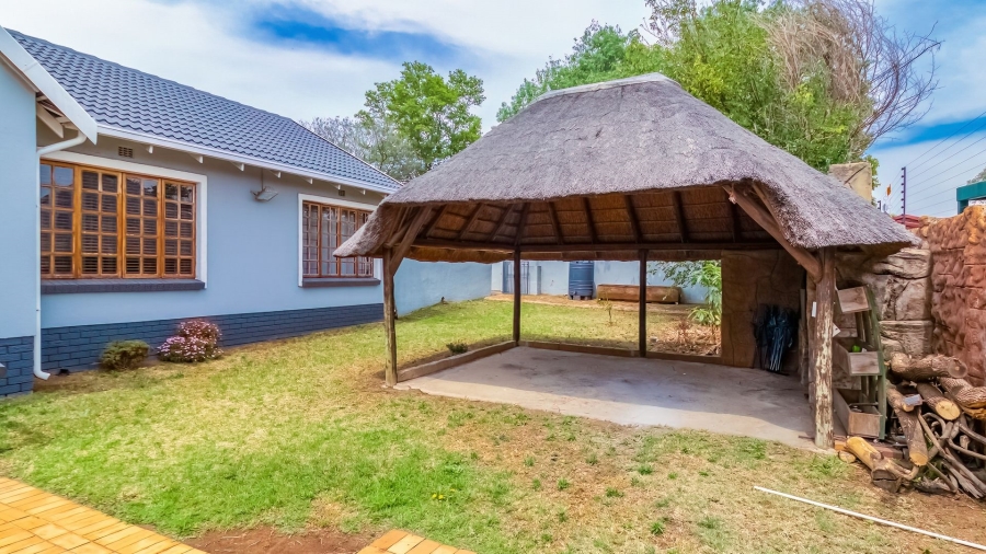 5 Bedroom Property for Sale in Elandspark Gauteng