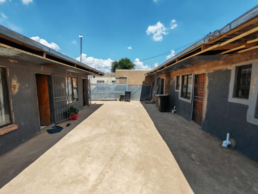 To Let 1 Bedroom Property for Rent in Soshanguve South Ext 5 Gauteng