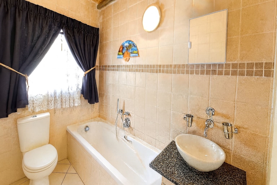 3 Bedroom Property for Sale in Klippoortje Gauteng