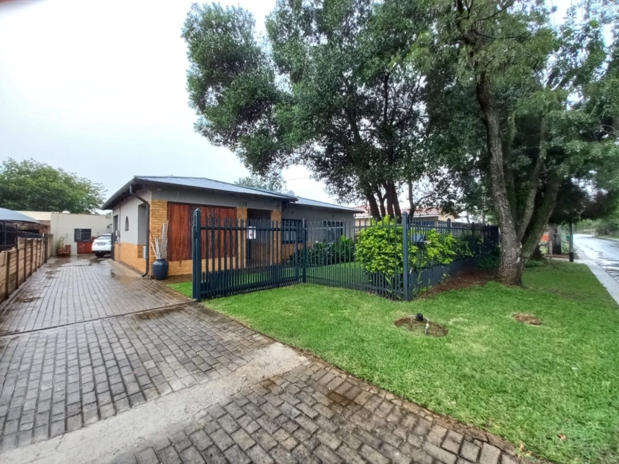 3 Bedroom Property for Sale in Villieria Gauteng