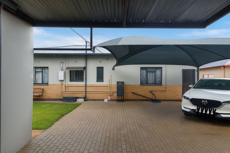 3 Bedroom Property for Sale in Villieria Gauteng