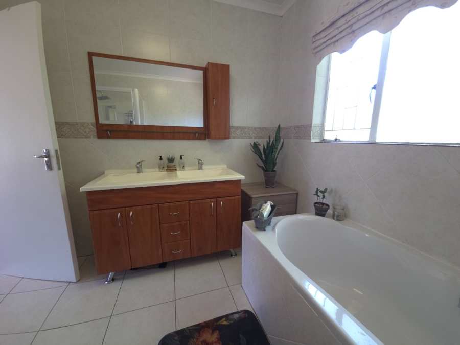 3 Bedroom Property for Sale in Vaal Marina Gauteng