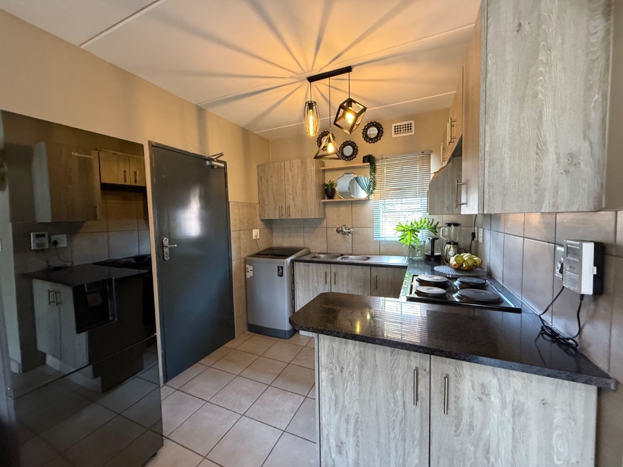 2 Bedroom Property for Sale in Montana Tuine Gauteng
