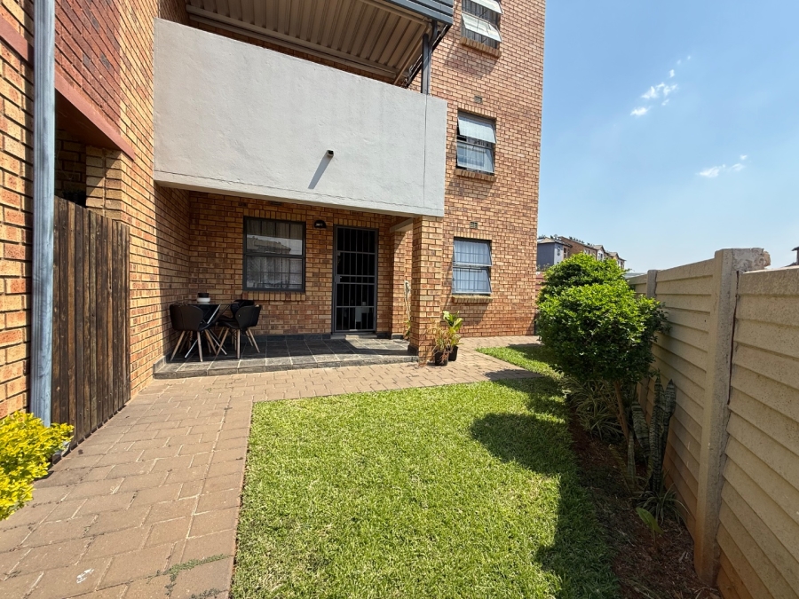2 Bedroom Property for Sale in Montana Tuine Gauteng