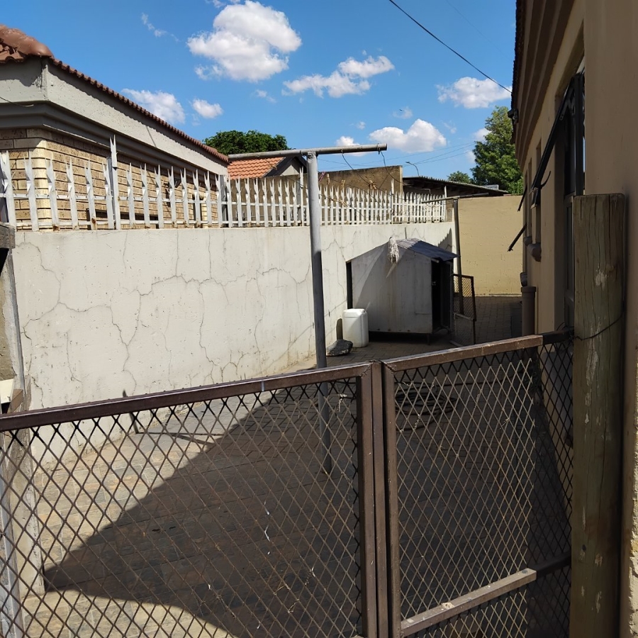 3 Bedroom Property for Sale in Protea Glen Gauteng