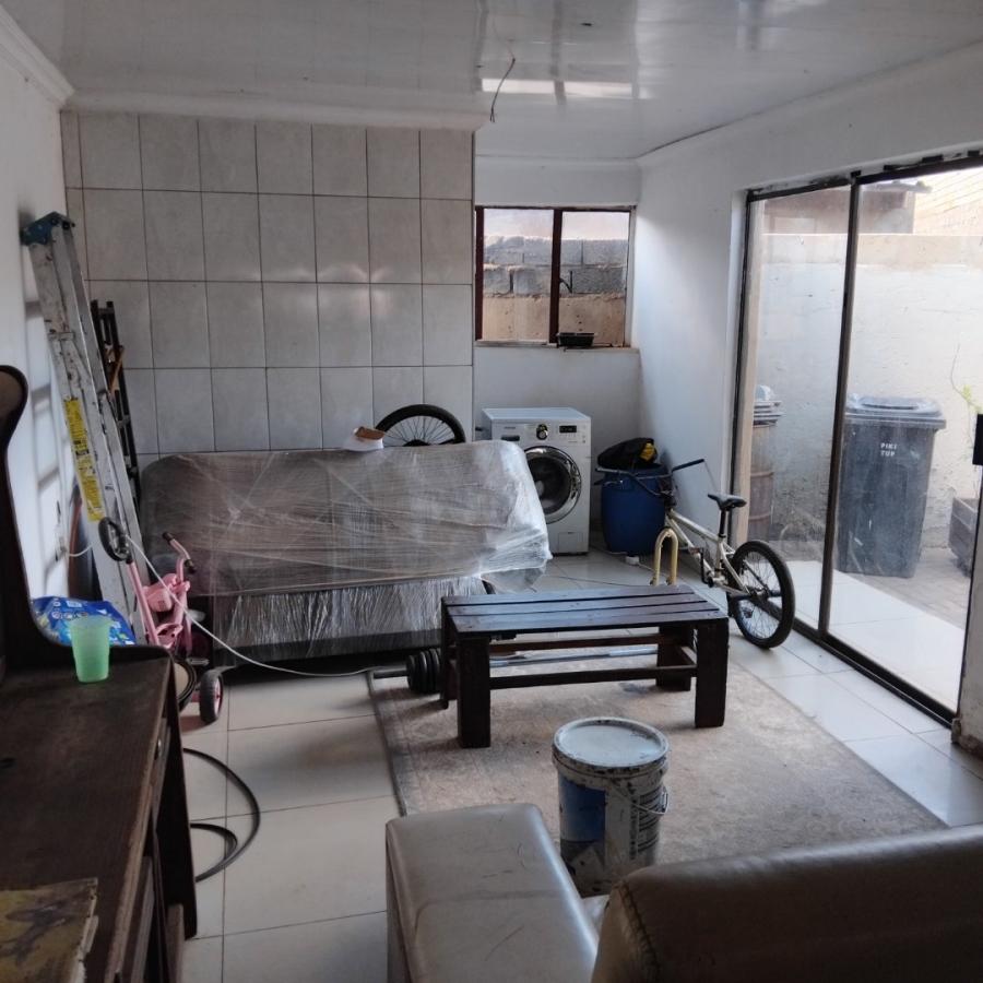 3 Bedroom Property for Sale in Protea Glen Gauteng