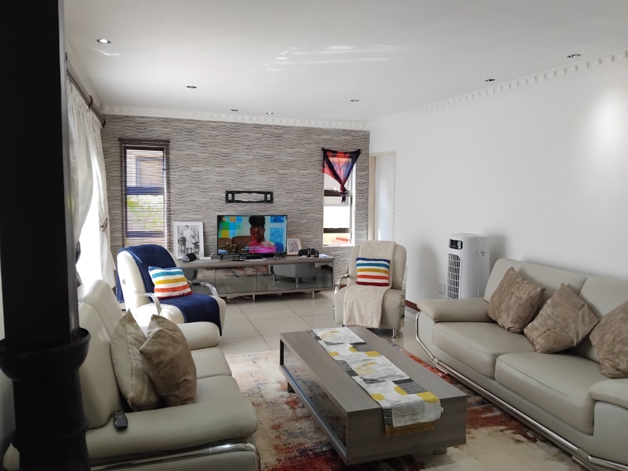 3 Bedroom Property for Sale in Protea Glen Gauteng