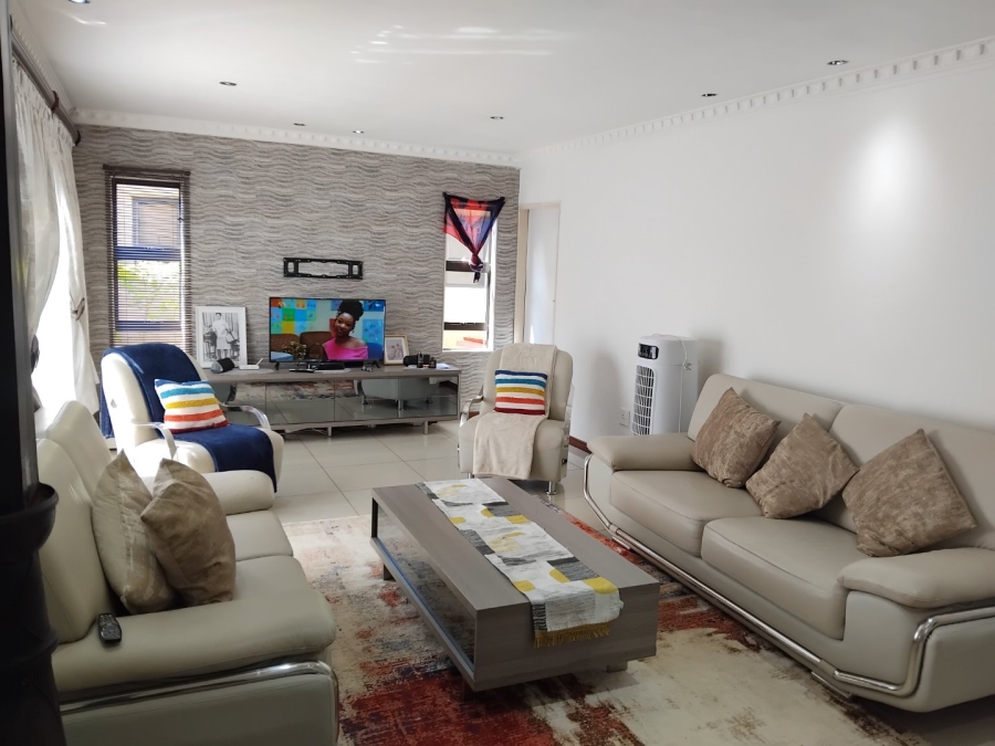 3 Bedroom Property for Sale in Protea Glen Gauteng
