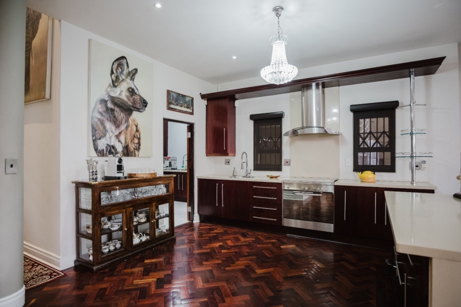 5 Bedroom Property for Sale in Glenvista Gauteng