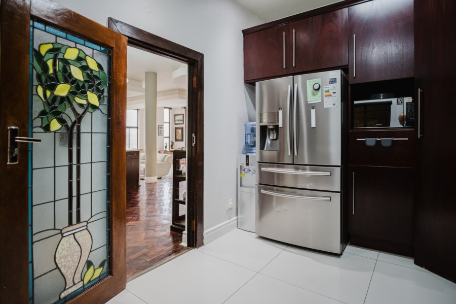 5 Bedroom Property for Sale in Glenvista Gauteng