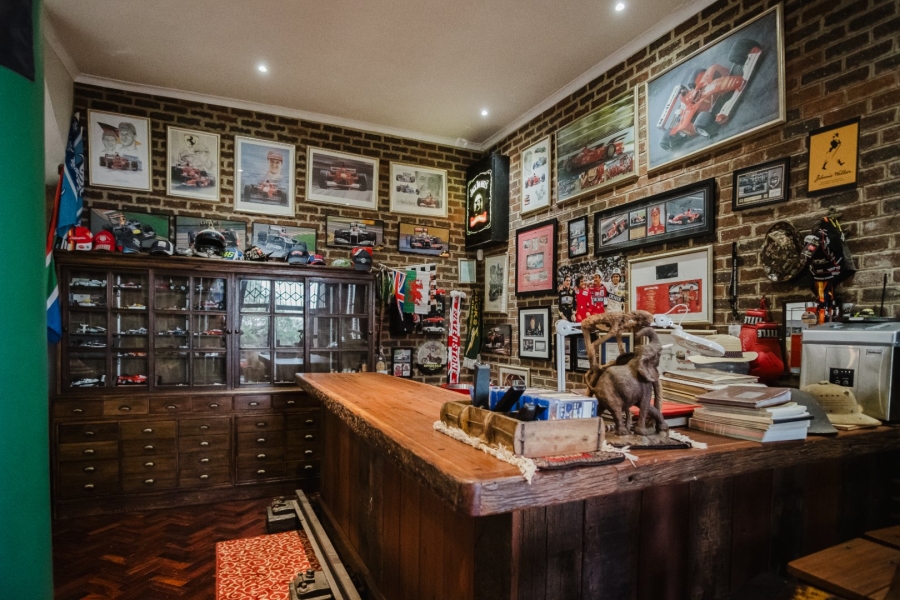 5 Bedroom Property for Sale in Glenvista Gauteng
