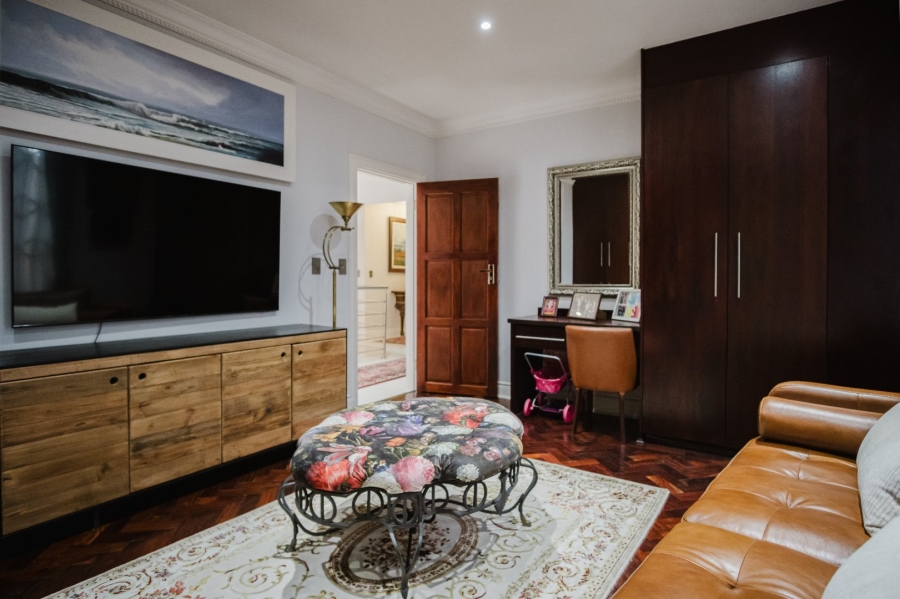 5 Bedroom Property for Sale in Glenvista Gauteng