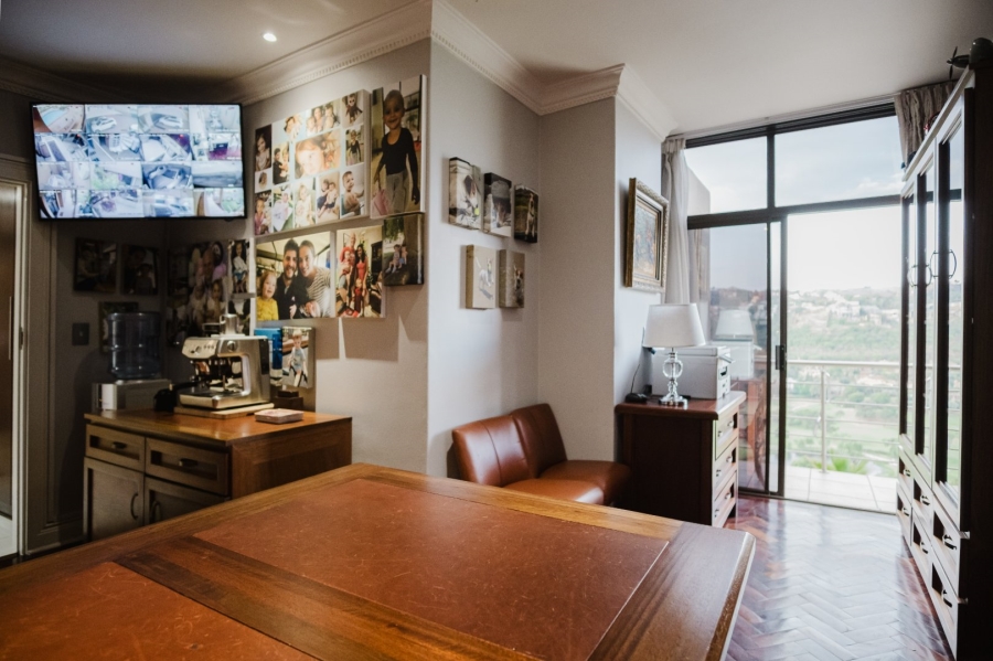 5 Bedroom Property for Sale in Glenvista Gauteng