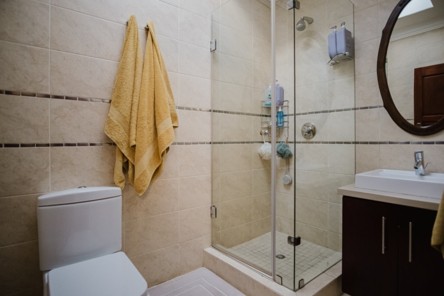 5 Bedroom Property for Sale in Glenvista Gauteng