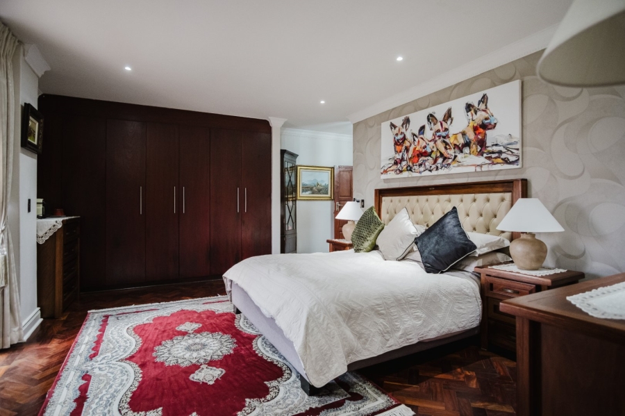 5 Bedroom Property for Sale in Glenvista Gauteng
