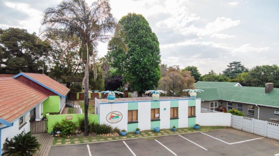 7 Bedroom Property for Sale in Aston Manor Gauteng