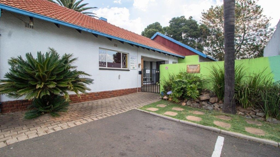7 Bedroom Property for Sale in Aston Manor Gauteng