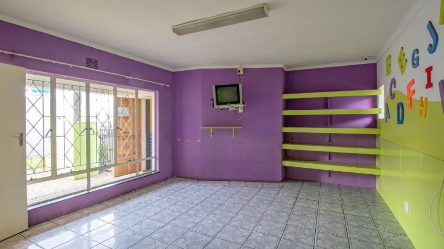 7 Bedroom Property for Sale in Aston Manor Gauteng