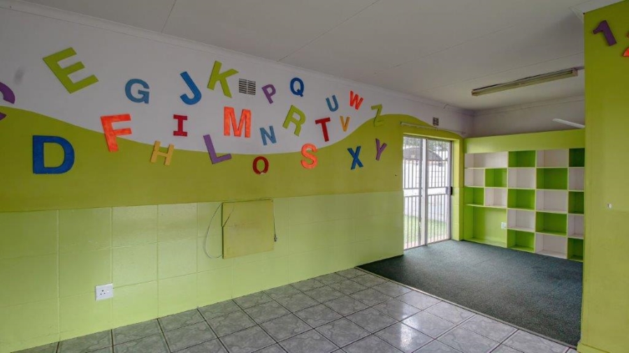 7 Bedroom Property for Sale in Aston Manor Gauteng