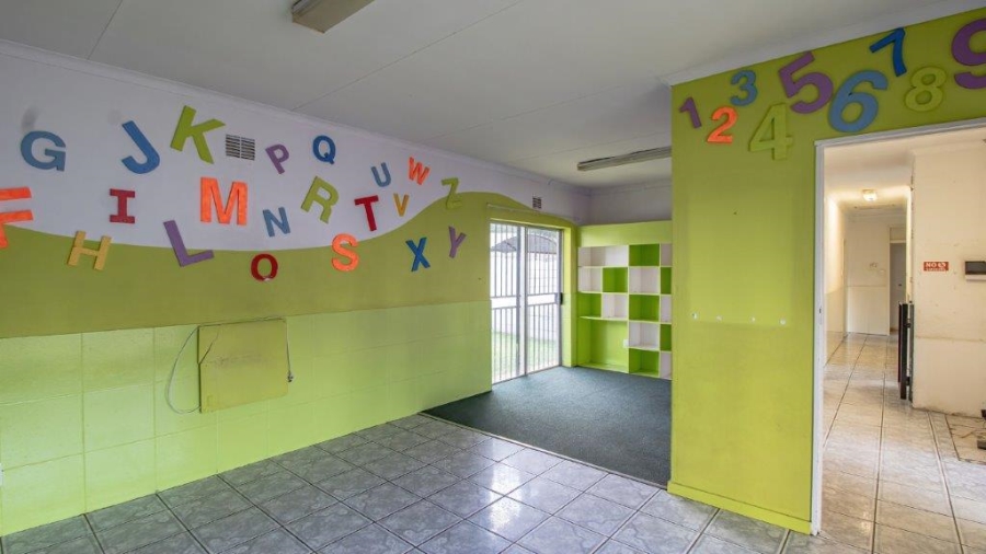 7 Bedroom Property for Sale in Aston Manor Gauteng