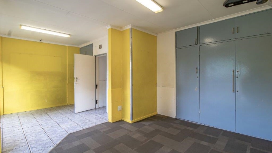 7 Bedroom Property for Sale in Aston Manor Gauteng