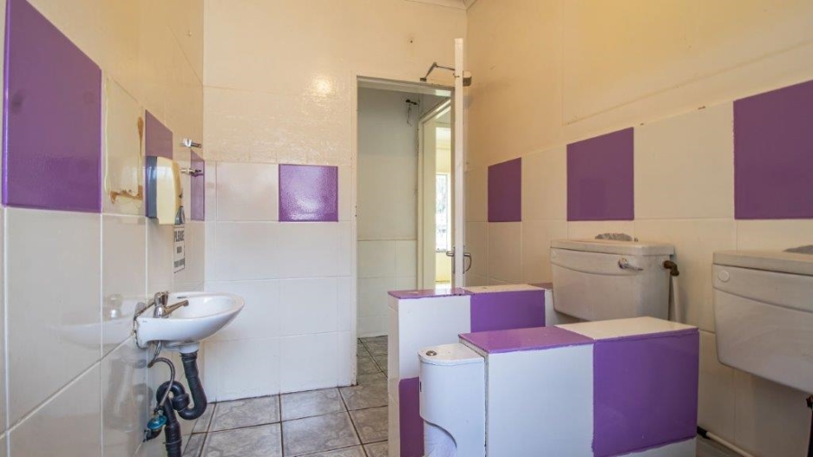 7 Bedroom Property for Sale in Aston Manor Gauteng