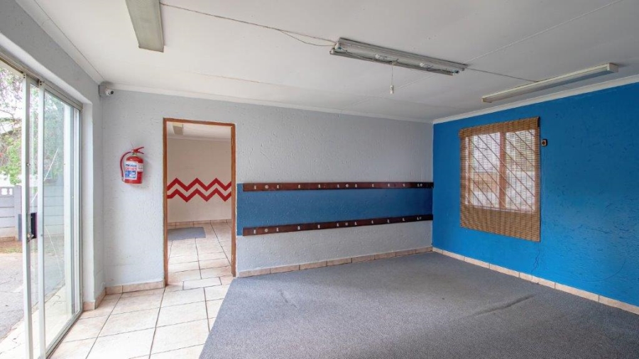 7 Bedroom Property for Sale in Aston Manor Gauteng
