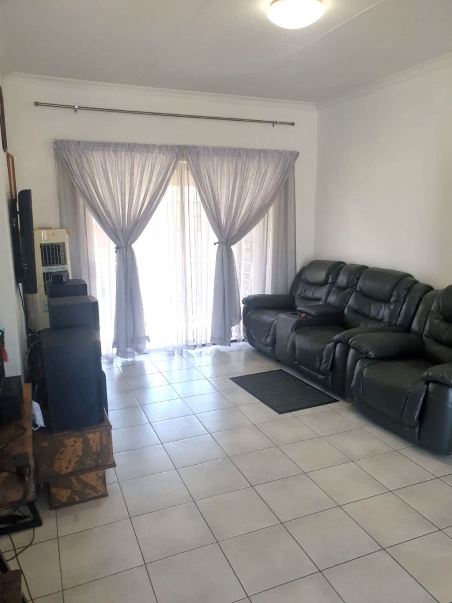 2 Bedroom Property for Sale in Benoni North Gauteng