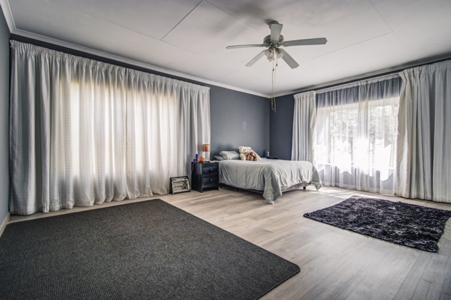 4 Bedroom Property for Sale in Isandovale Gauteng