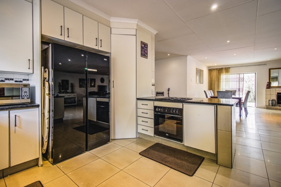 4 Bedroom Property for Sale in Isandovale Gauteng