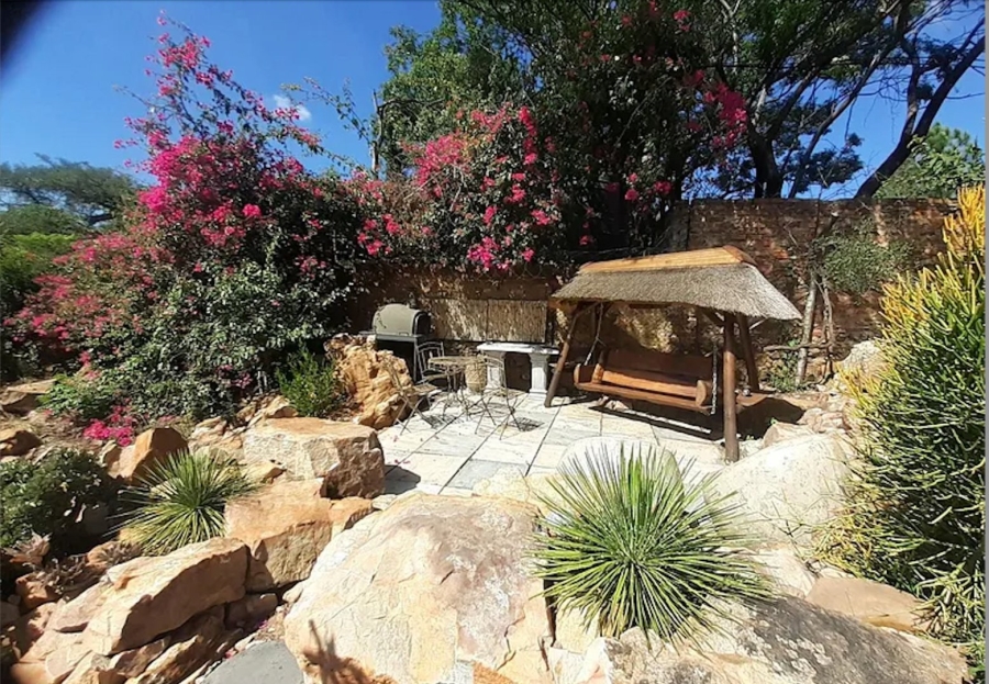 To Let 1 Bedroom Property for Rent in La Montagne Gauteng