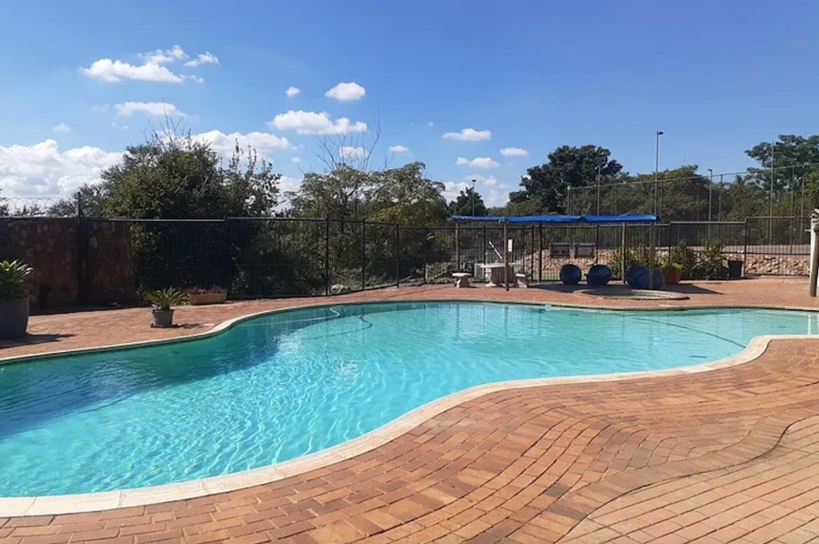 To Let 1 Bedroom Property for Rent in La Montagne Gauteng
