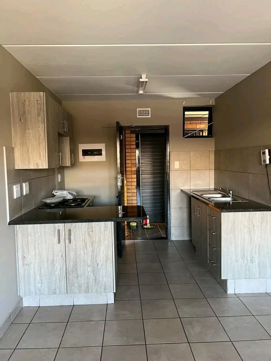 To Let 2 Bedroom Property for Rent in Montana Tuine Gauteng