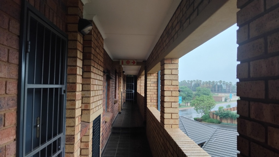 To Let 2 Bedroom Property for Rent in Montana Tuine Gauteng