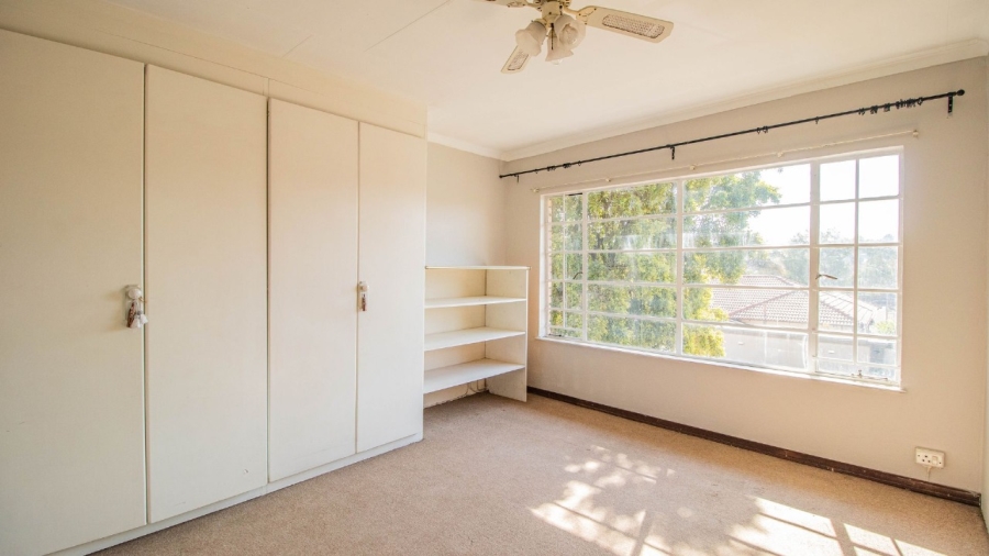 5 Bedroom Property for Sale in Marais Steyn Park Gauteng