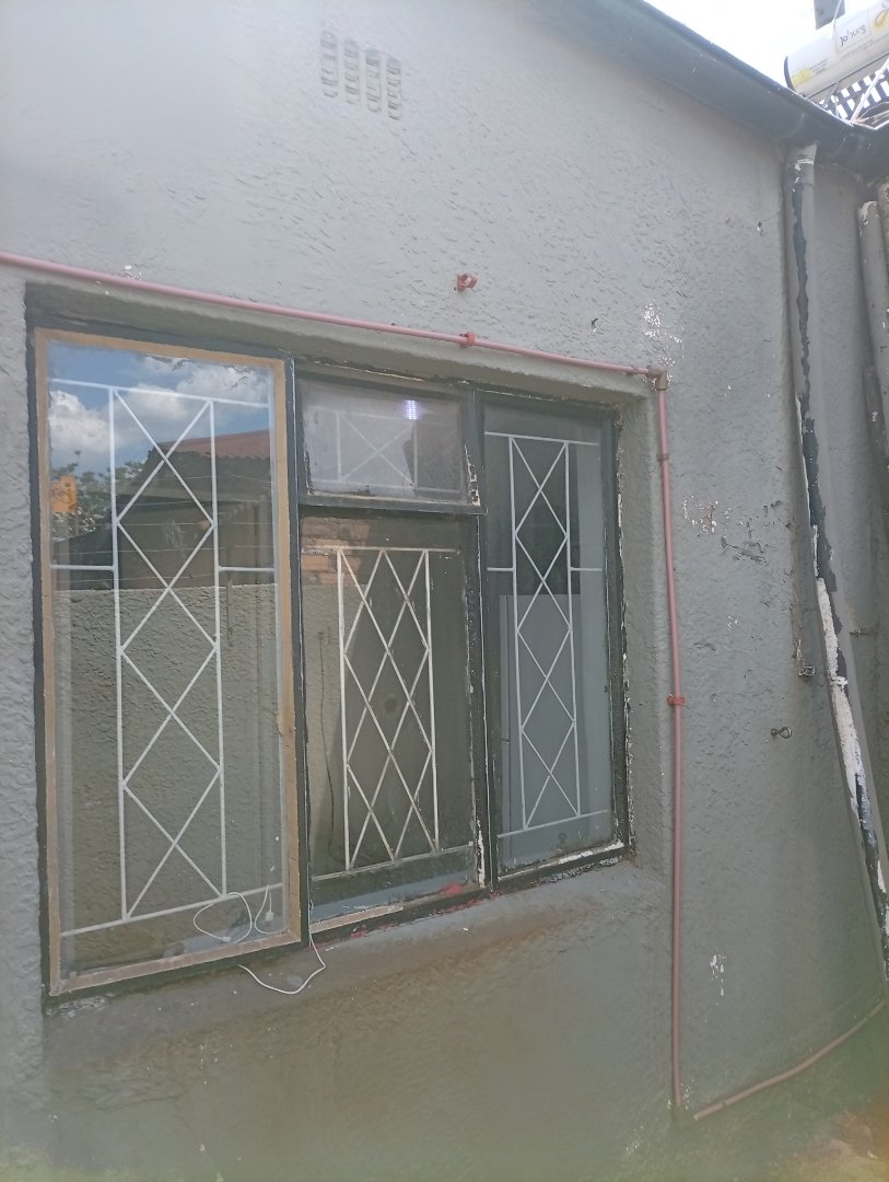 7 Bedroom Property for Sale in Vrededorp Gauteng