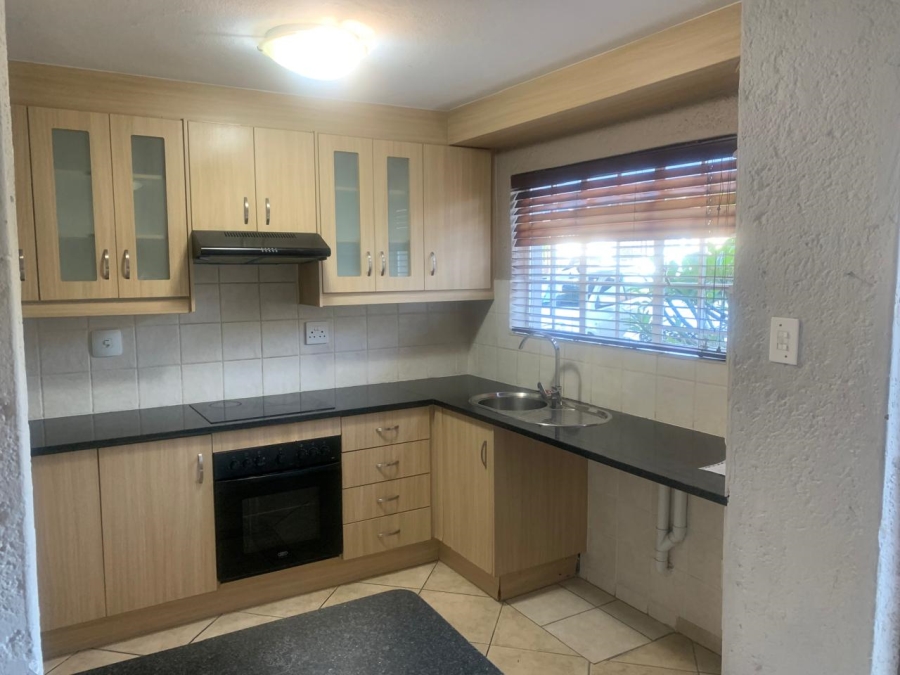 To Let 3 Bedroom Property for Rent in Bassonia Rock Gauteng
