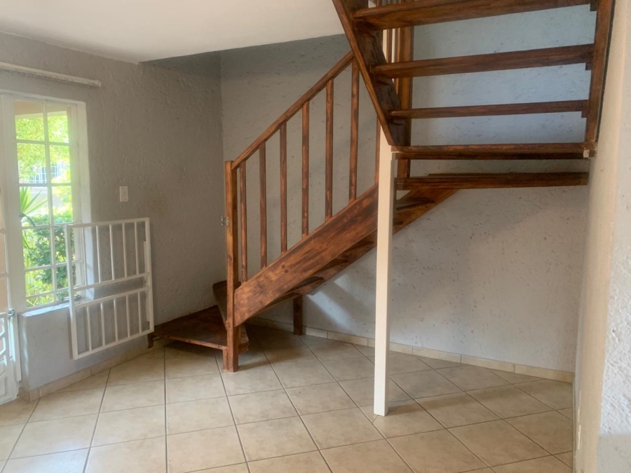 To Let 3 Bedroom Property for Rent in Bassonia Rock Gauteng