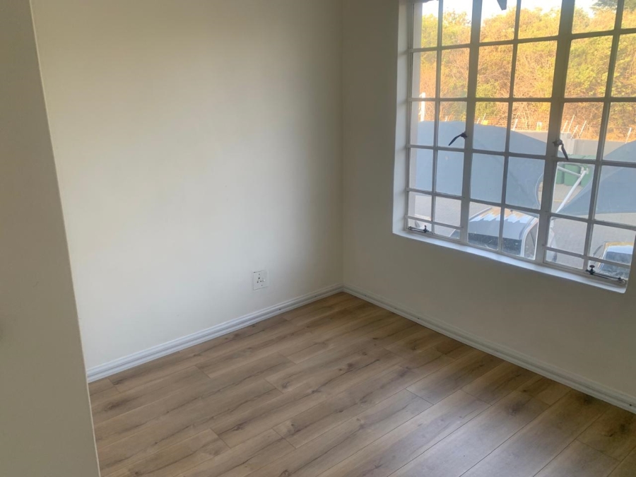 To Let 3 Bedroom Property for Rent in Bassonia Rock Gauteng